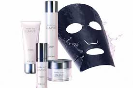 Lebih 50 tahun mary kay bertahan dalam industry kecantikan. Jatuh Cinta Dengan Set Pencerahan Mary Kay Lumivie Brightening System Tiny Na Sweet