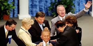 Kenneth copeland (full name kenneth max copeland) was born in lubbock, texas, the u.s. Joel Osteen Copelands Among 10 Televangelists Who Face Controversy