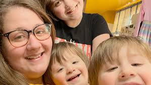 Fundraiser by Sydni Phillips : Help Sydni Keep Her Job and Provide for  Children