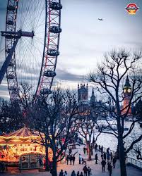 South Bank London Love Walking Along There In The Evening Watching The Street Entertainers London London England England Travel