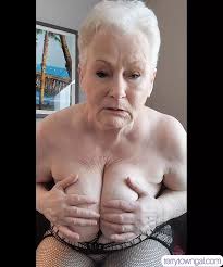 Big Boobs Granny Mom Feels Really Horny for You: Amateur Porn feat.  terrytowngal