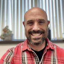 Robert Lintner's Instagram, Twitter & Facebook