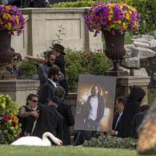 Crotched mountain, bennington, nh discounted lift tickets and rentals. Begrabnis Von Chris Cornell Witwe Beschreibt Letzte 30 Minuten In Seinem Leben Stars