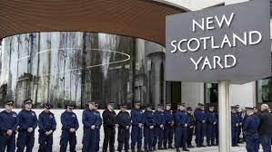 We had filled it up with everything except the car. the 60s building was sold to the abu dhabi financial group for £370m in 2014. Twitter Account Von Scotland Yard Geknackt