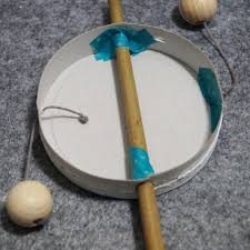 Dieser springende frosch ist sehr leicht zu falten und eignet sich deshalb zum basteln mit origami kleid basteln mit kindern: Musikinstrumente Basteln Basteln Mit Kindern Musikinstrumente Basteln Trommel Basteln Instrumente Basteln