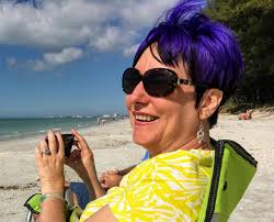 Woman desperate to get into Bayfront Hospital to help sister recover from  brain injury