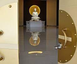 Uttama bodhi vihara, gelegen in bu3, is een iconisch gebouw dat de thuisbasis is van de society. The Bubs Story Bandar Utama Buddhist Society