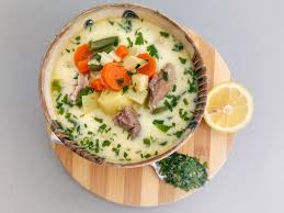 Cu cea mai bună reţetă de ciorbă de miel pentru paşte! CiorbÄƒ De Miel ArdeleneascÄƒ