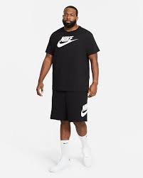 Perfect for both sport and style, nike tees bring comfort through drifit technology and specialist cuts. Nike Sportswear Herren T Shirt Nike De