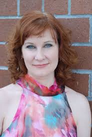 Kristal Hollis's Instagram, Twitter & Facebook