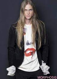 Don T Ask Why I Pinned This All I Know Is That It Stirs My Artistic Nature I M Still Trying To Fig Long Hair Styles Boys Long Hairstyles Long Hair Styles Men