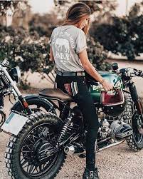 xxbizpunkedkk オートバイファッション オートバイの服装 女性向けバイク