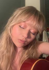 Savannah Graves Singer