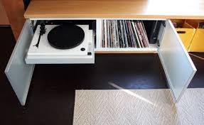 Cozy Record Player Cabinet Ikea Mit Bildern Schallplattenspieler Schallplatten Design