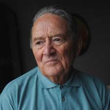 Tributes paid to popular Newport singer