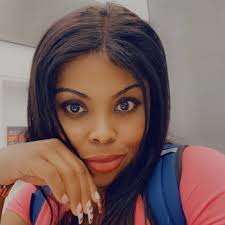 Some Guyanese things we pack to take in our suitcases when we visit  relatives overseas. What else we adding to this list ? 🇬🇾 curry powder ,  cassareep 🇬🇾 masala , fine