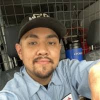 Andrew Montano's Instagram, Twitter & Facebook