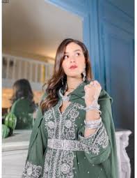 Check spelling or type a new query. Robe Indienne De Soiree En Pierre Et Strass Missindya