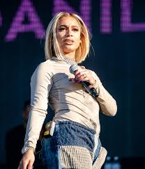 Danileigh comments on yellow bone song, twitter drags her by box braids. Danileigh S Apology For The Yellow Bone Controversy Only Makes It Worse Glamour