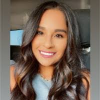 Alexis Lott's Instagram, Twitter & Facebook