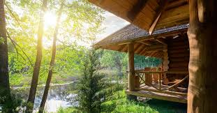 If you have a small family, these cabins sleep from 2 to 6 guests, so you can even choose one of these for your family vacation! One Bedroom Cabins In Pigeon Forge Gatlinburg Studio Cabins