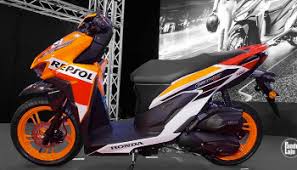 Mesin honda vario 150 vs yamaha nmax 150. Honda Vario Vs Yamaha Nvx Perbandingan Awal Skuter Sporty 150cc