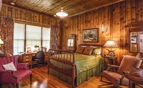 A Place With A Past Log Cabin Bedrooms Pine Wood Walls Cabin Interiors