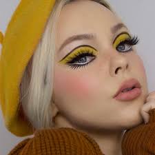 Lizzie On Instagram Obsessing Over The Whole 60s Vibezzz Rn Btw Meltcosmetics Did It Again With Their Vida Retro Makeup Artistry Makeup 60s Makeup