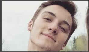 McNary HS teen remains in coma after crash