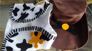 Como Hacer El Disfraz De Woody Toy Story Youtube Aqui les traigo esta linda manualidad para que le hagan en casa a sus ninos o bien les puede servir para vender para fiestas infantiles. como hacer el disfraz de woody toy story