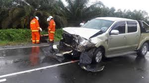 Check spelling or type a new query. Seorang Maut Kereta Bertembung Pacuan Empat Roda