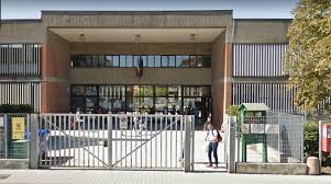 Tematiche di calvino raccontate in 5 punti; Doppio Raid Notturno Alla Scuola Calvino Rubati Dieci Computer Piacenzasera It