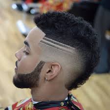 Pin Em Cheveux Et Coiffures