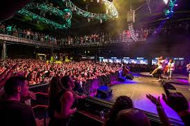 j boog performs a sold out show at brooklyn bowl las vegas