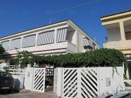 La tua agenzia per le case vacanze a porto cesareo nata come classica agenzia viaggi la sasinae viaggi si è specializzata nel settore degli affitti turistici offrendo oggi i migliori appartamenti e case vacanze a porto cesareo e nelle vicine località marine come torre lapillo, punta prosciutto, sant`isidoro, la strea e boncore. Appartamento In Affitto A Torre Lapillo Iha 18694