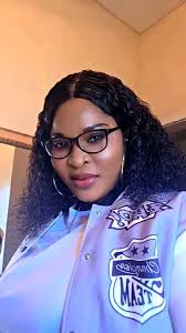 Dear husbands, the most sensitive part of a woman's body is her hand. Once  it receives money, every other part is activated. Try it today, and thank  me later.😄