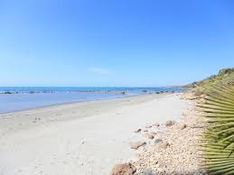 Sizilien, zahlreiche routen und gelegenheiten zwischen meer, natur das meer weist kristallklares wasser, herrliche meeresgründe und wunderschöne strände auf. Die Besten Strande In Sizilien