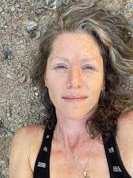 Tammy Gresham's Instagram, Twitter & Facebook