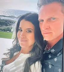 Truly adorable and what an amazing ending. Time for all the game playing to  stop. Let the real GAME begin. More truths to be told and let the chips  fall where they