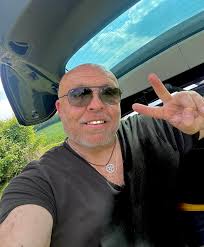 Wayne Fox (@waynefoxtime) • Instagram photos and videos