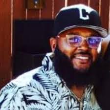 Eric Perales's Instagram, Twitter & Facebook