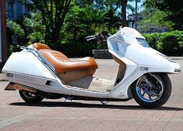 ホンダ フュージョン プロが造るカスタム バイクブロス マガジンズ ホンダ ビッグスクーター ビックスクーター