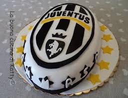 Katty S Cakes Le Torte Di Katty Juventus Cake Torta Juventus Torte Torta Di Calcio Torte A Tema Calcio