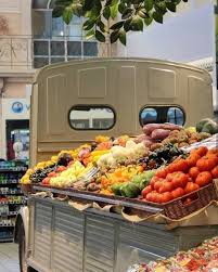 Repost Cbandbc Decoration Et Mise En Avant Au Rayon Fruits Et Legumes Groceries Grandedistribution Jebosseengrandedistribution Grocery Superma