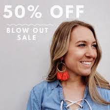 Shannon Cisneros's Instagram, Twitter & Facebook