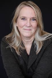 Darcie Carter's Instagram, Twitter & Facebook