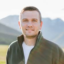 Customer Success is a lot like chess, except the board keeps changing♟️ How  can we use it to be more effective? Chess is a game where every move can be  mapped and