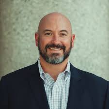 New home sales fell 4.7% in April to a seasonally adjusted annual rate of  634,000 units.