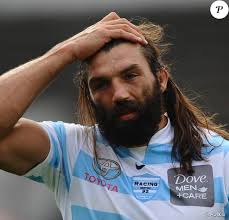 Sébastien chabal (born 8 december 1977 in valence, drôme) is a french rugby union footballer who is playing number eight and lock. Sebastien Chabal Silence Radio Sur Son Cote Penible Capricieux Caracteriel Qui Est Vraiment Le Chouchou Du Rugby Francais Purepeople