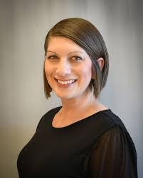 Kendra Gardner's Instagram, Twitter & Facebook